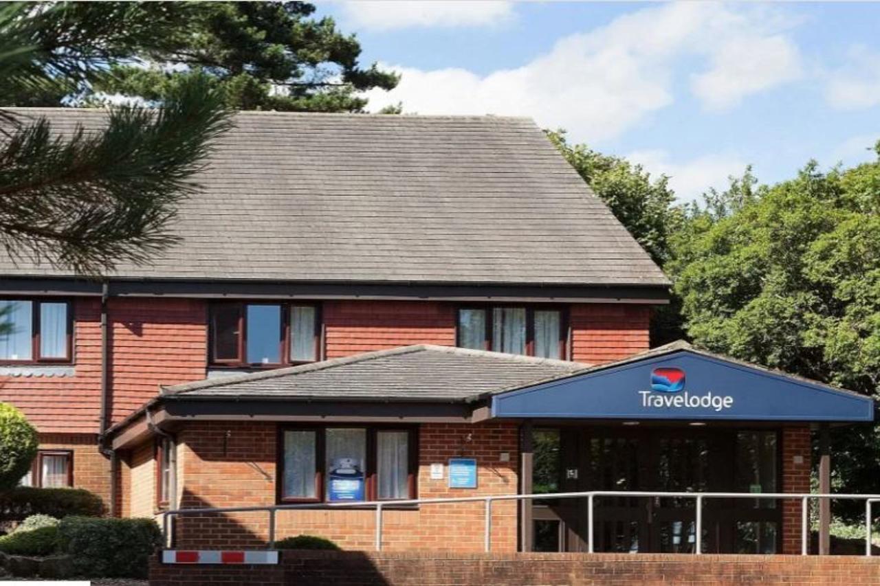 Travelodge Bracknell Kültér fotó